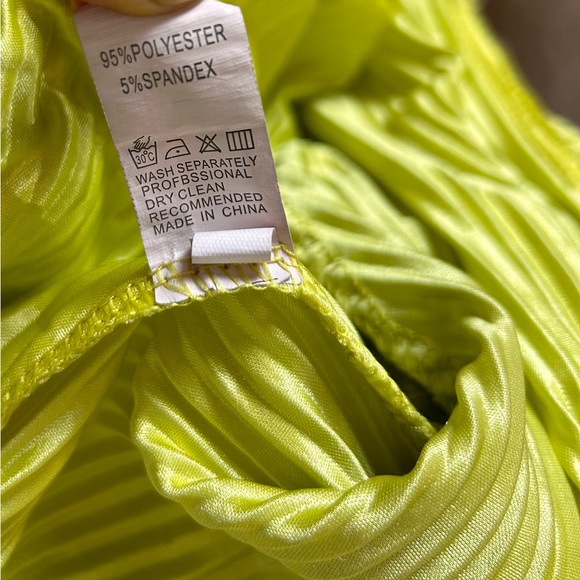 Beautiful two pieces. - Picture 10 of 11